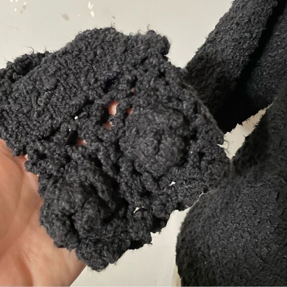 Carraig Donn‎ Black Crochet Flowers 100% Pure Irish Boho Indie Wool Sweater S - Picture 5 of 10
